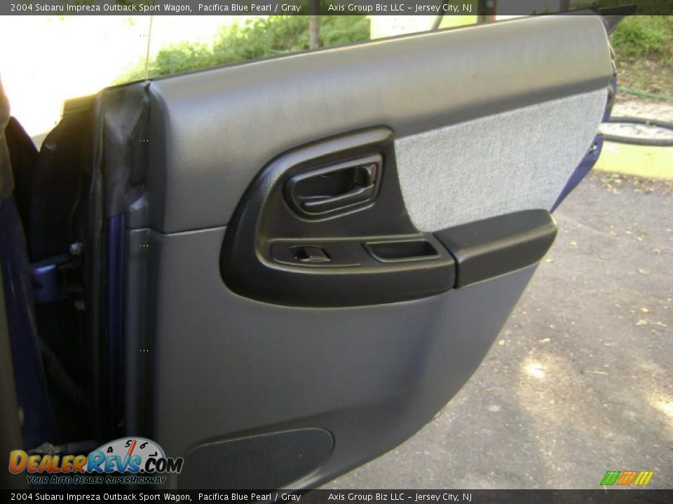 2004 Subaru Impreza Outback Sport Wagon Pacifica Blue Pearl / Gray Photo #24