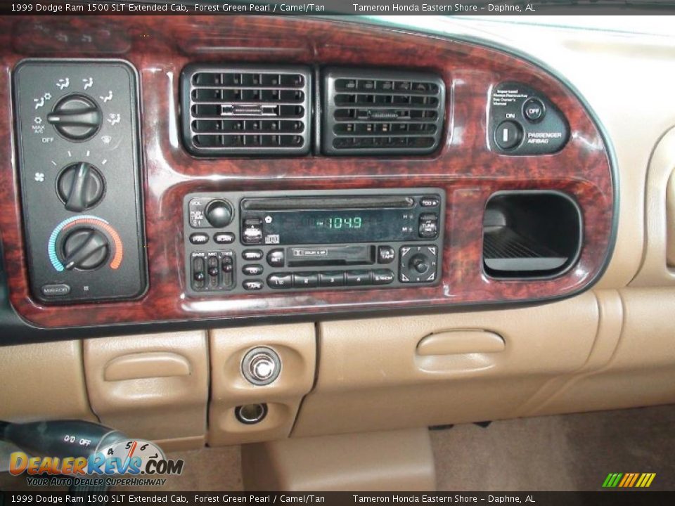 Controls of 1999 Dodge Ram 1500 SLT Extended Cab Photo #23