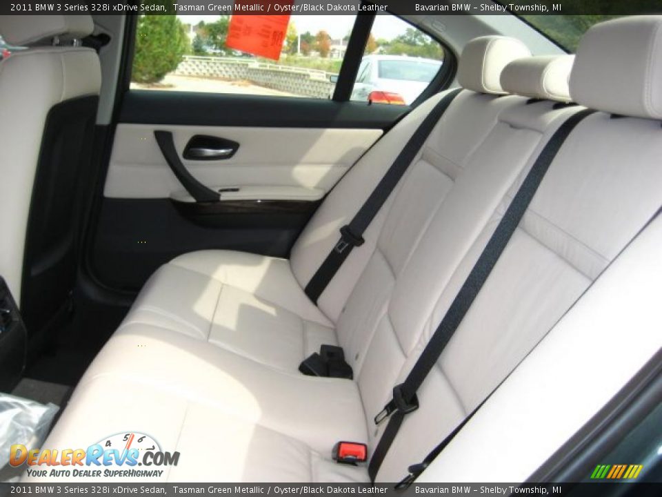 Oyster/Black Dakota Leather Interior - 2011 BMW 3 Series 328i xDrive Sedan Photo #11