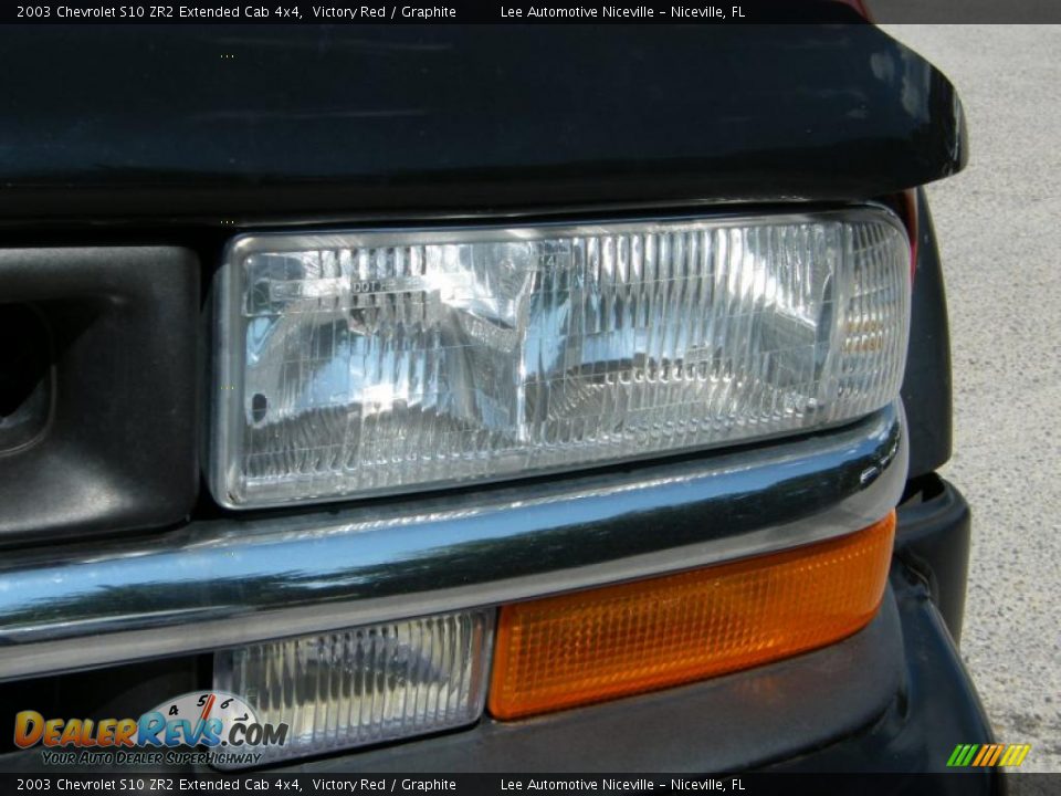 2003 Chevrolet S10 ZR2 Extended Cab 4x4 Victory Red / Graphite Photo #9