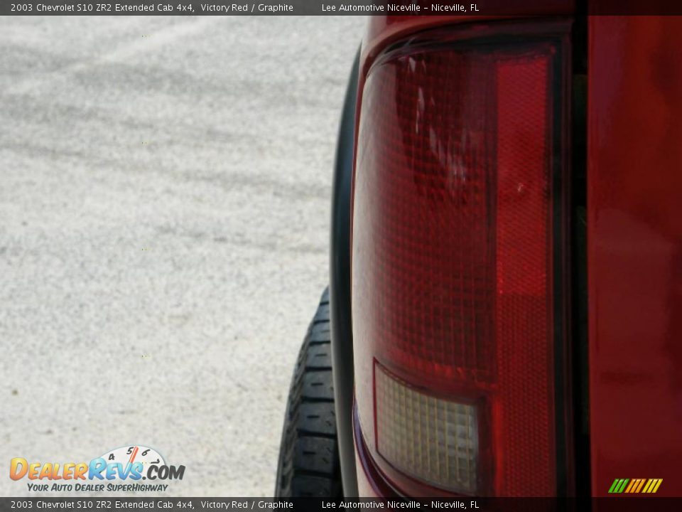 2003 Chevrolet S10 ZR2 Extended Cab 4x4 Victory Red / Graphite Photo #10