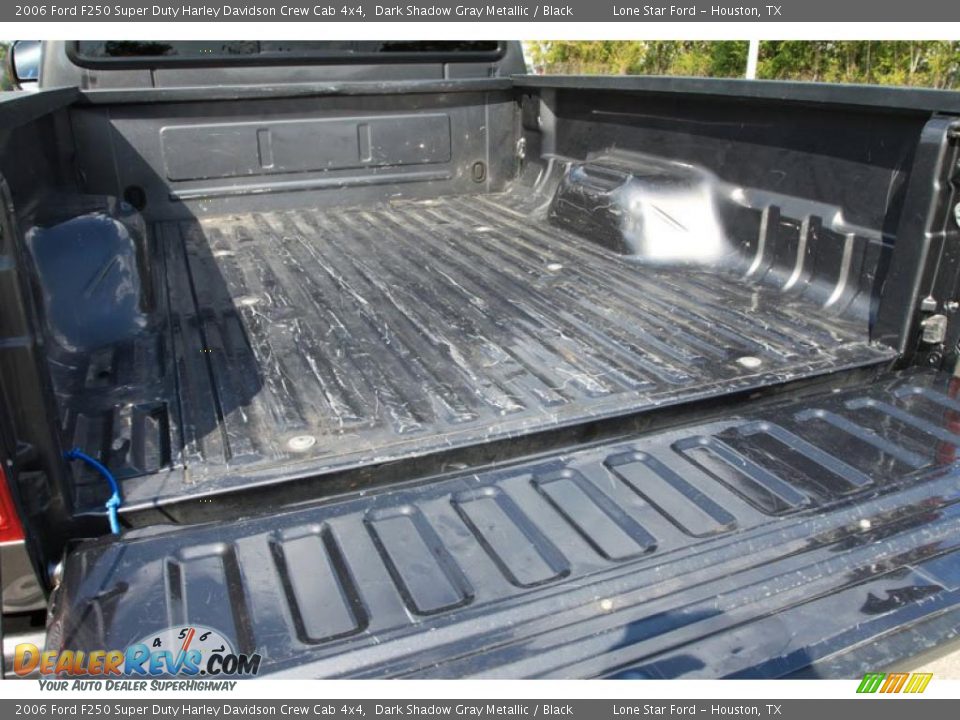2006 Ford F250 Super Duty Harley Davidson Crew Cab 4x4 Dark Shadow Gray Metallic / Black Photo #16