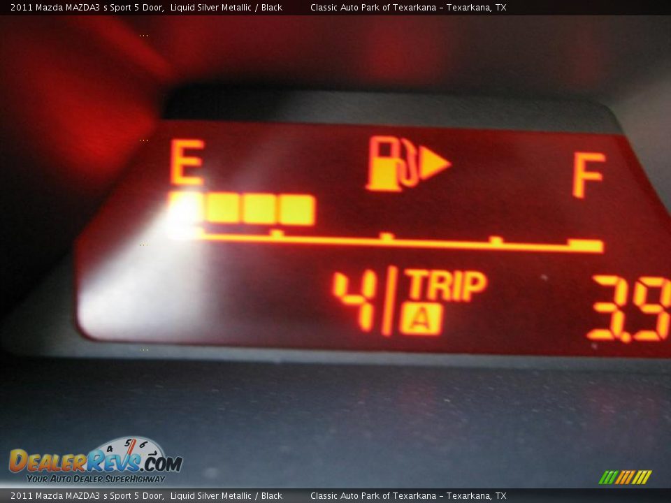 2011 Mazda MAZDA3 s Sport 5 Door Liquid Silver Metallic / Black Photo #11