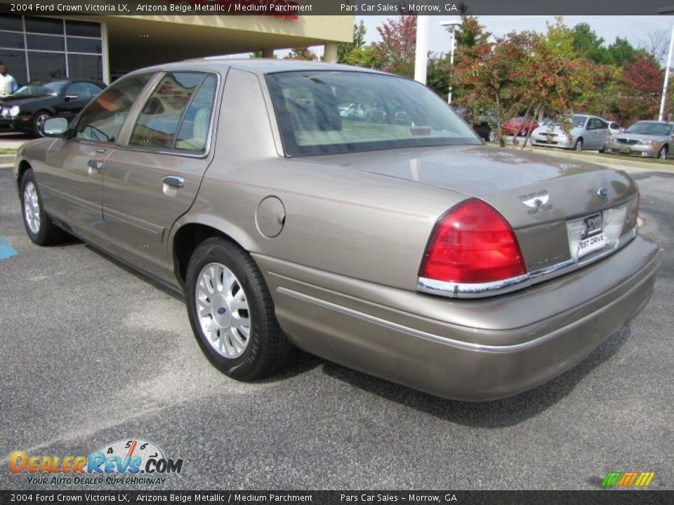 2004 Ford Crown Victoria LX Arizona Beige Metallic / Medium Parchment Photo #2