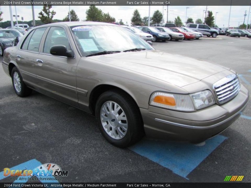 2004 Ford Crown Victoria LX Arizona Beige Metallic / Medium Parchment Photo #4