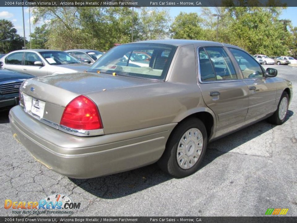 2004 Ford Crown Victoria LX Arizona Beige Metallic / Medium Parchment Photo #3