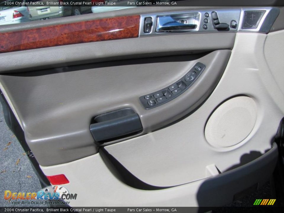 2004 Chrysler Pacifica Brilliant Black Crystal Pearl / Light Taupe Photo #7