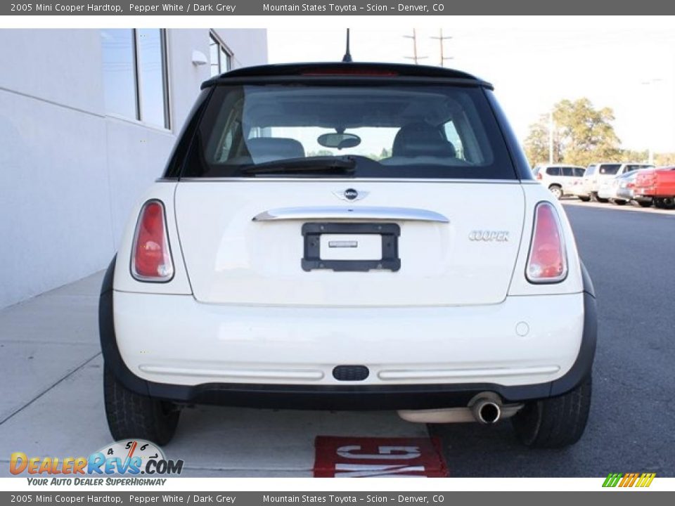 2005 Mini Cooper Hardtop Pepper White / Dark Grey Photo #3