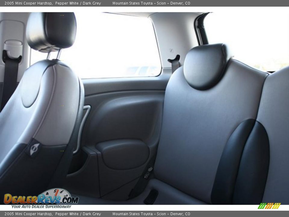 2005 Mini Cooper Hardtop Pepper White / Dark Grey Photo #11