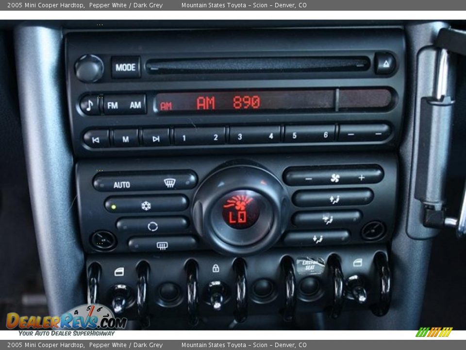 2005 Mini Cooper Hardtop Pepper White / Dark Grey Photo #21