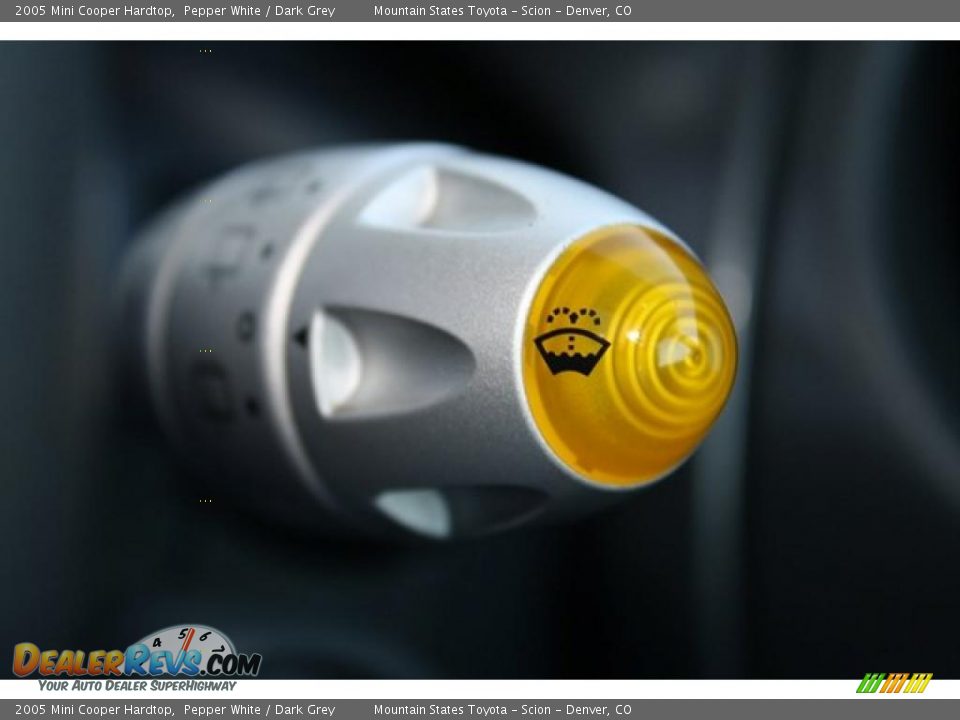 2005 Mini Cooper Hardtop Pepper White / Dark Grey Photo #27