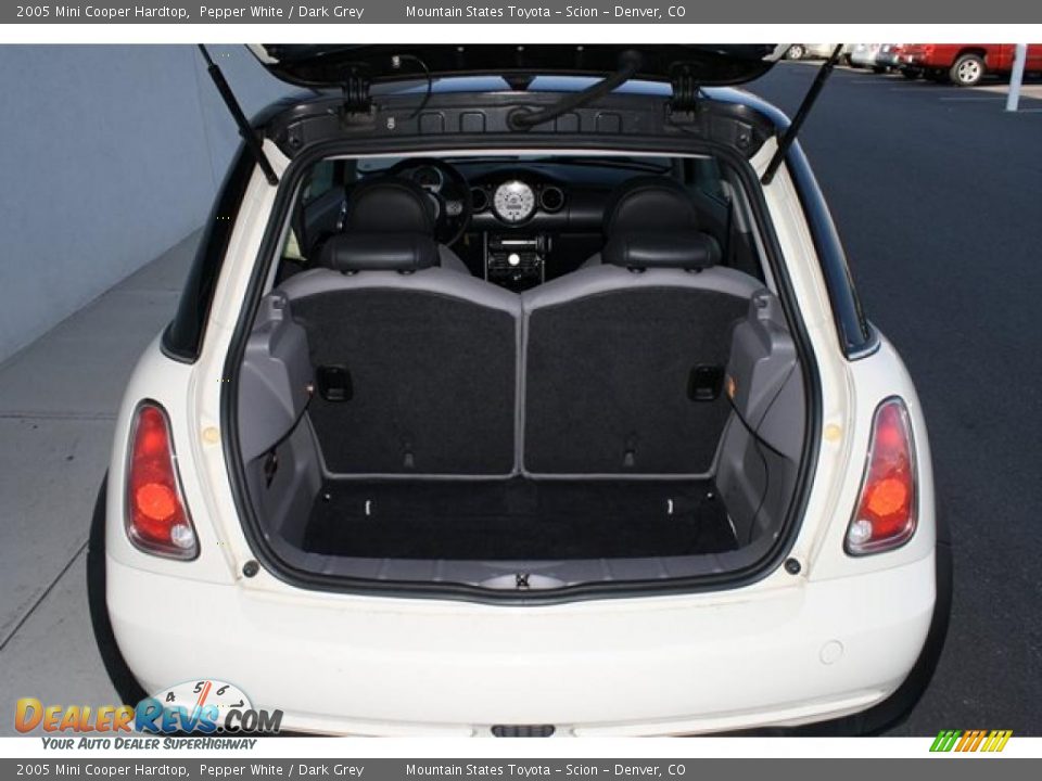 2005 Mini Cooper Hardtop Trunk Photo #29