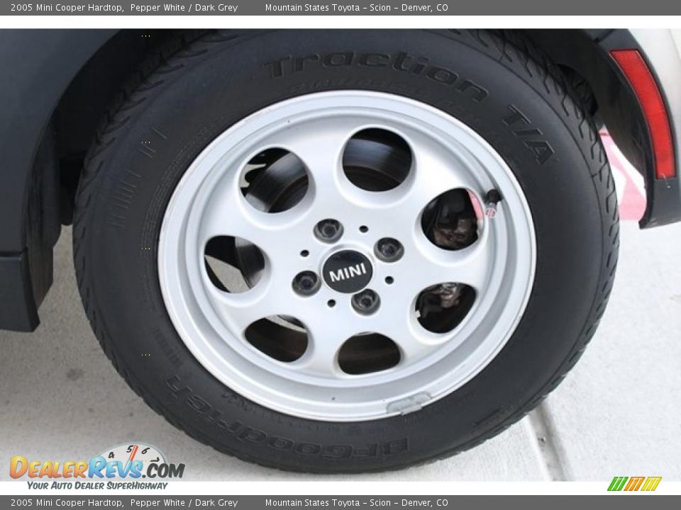 2005 Mini Cooper Hardtop Wheel Photo #36