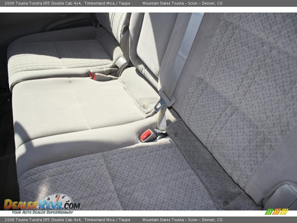 2006 Toyota Tundra SR5 Double Cab 4x4 Timberland Mica / Taupe Photo #13