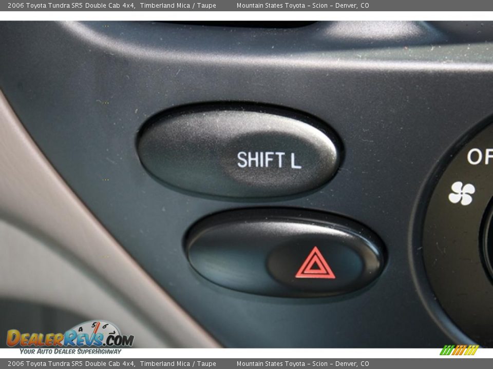2006 Toyota Tundra SR5 Double Cab 4x4 Timberland Mica / Taupe Photo #19