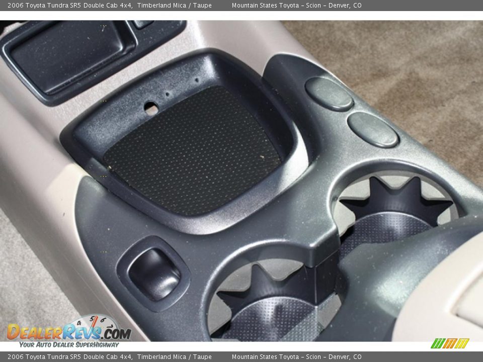 2006 Toyota Tundra SR5 Double Cab 4x4 Timberland Mica / Taupe Photo #21