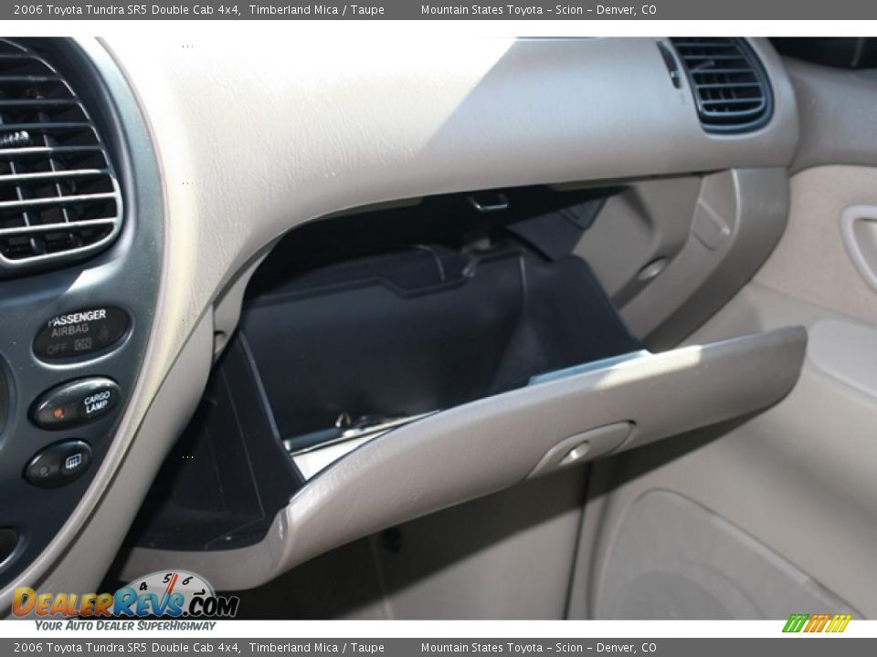 2006 Toyota Tundra SR5 Double Cab 4x4 Timberland Mica / Taupe Photo #25