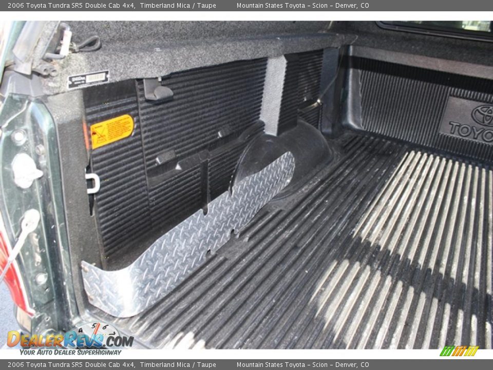 2006 Toyota Tundra SR5 Double Cab 4x4 Timberland Mica / Taupe Photo #28