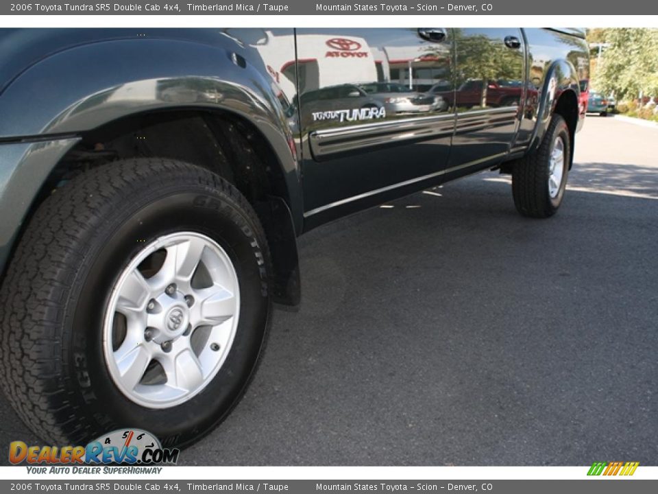 2006 Toyota Tundra SR5 Double Cab 4x4 Timberland Mica / Taupe Photo #32