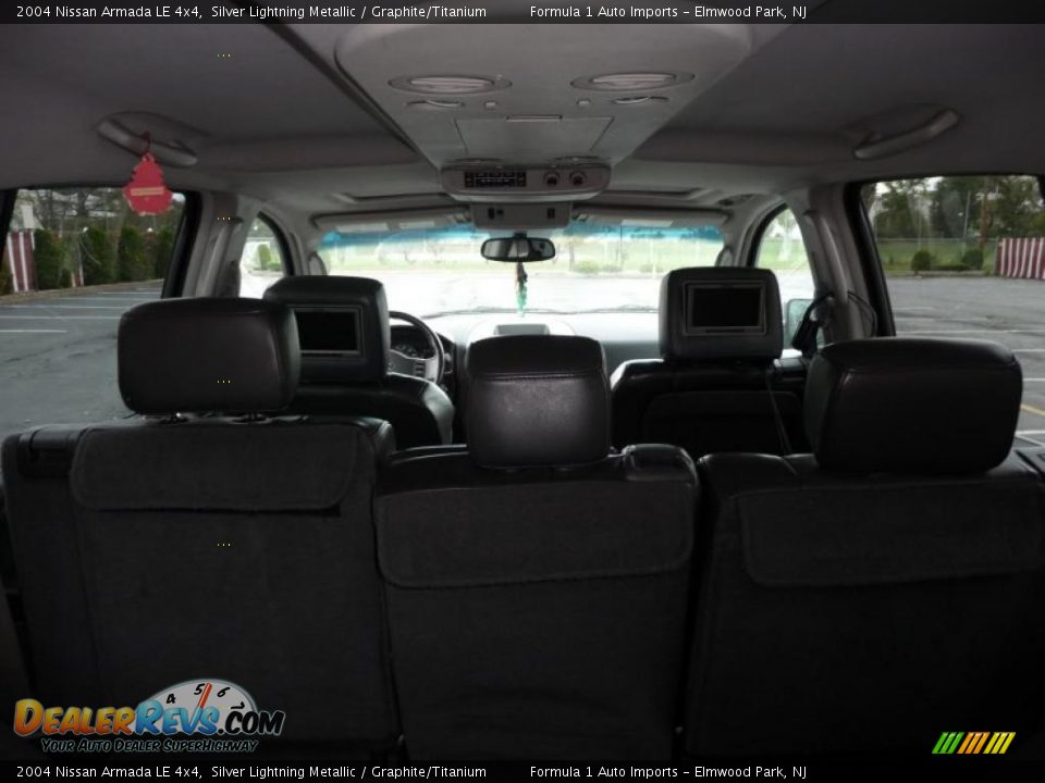 2004 Nissan Armada LE 4x4 Silver Lightning Metallic / Graphite/Titanium Photo #17