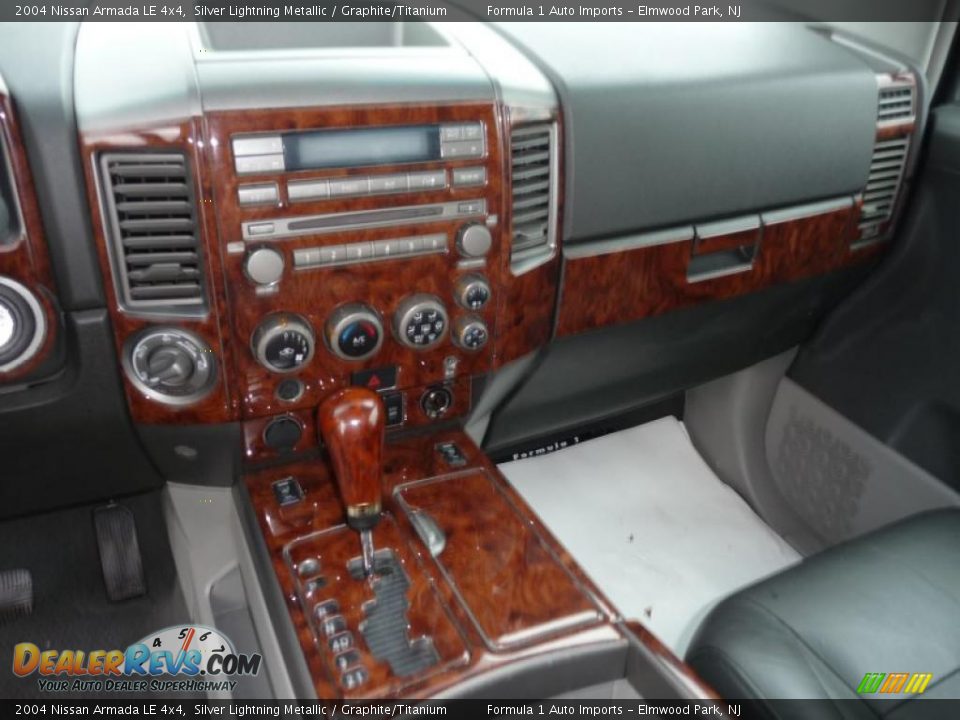 2004 Nissan Armada LE 4x4 Silver Lightning Metallic / Graphite/Titanium Photo #19