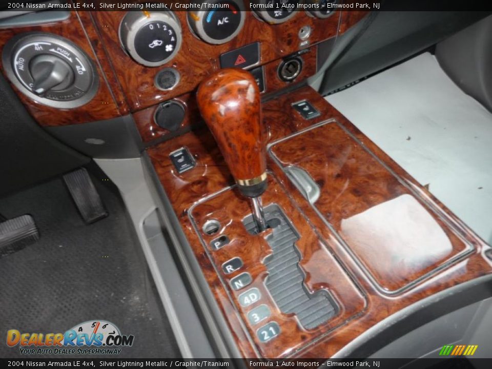 2004 Nissan Armada LE 4x4 Shifter Photo #21