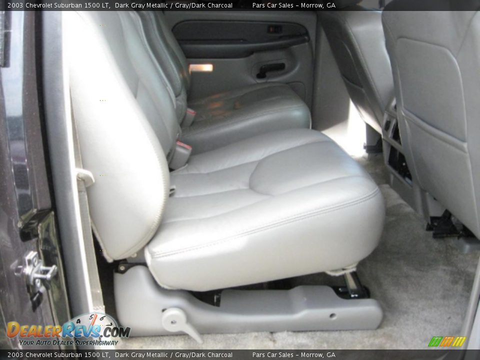 Gray/Dark Charcoal Interior - 2003 Chevrolet Suburban 1500 LT Photo #5