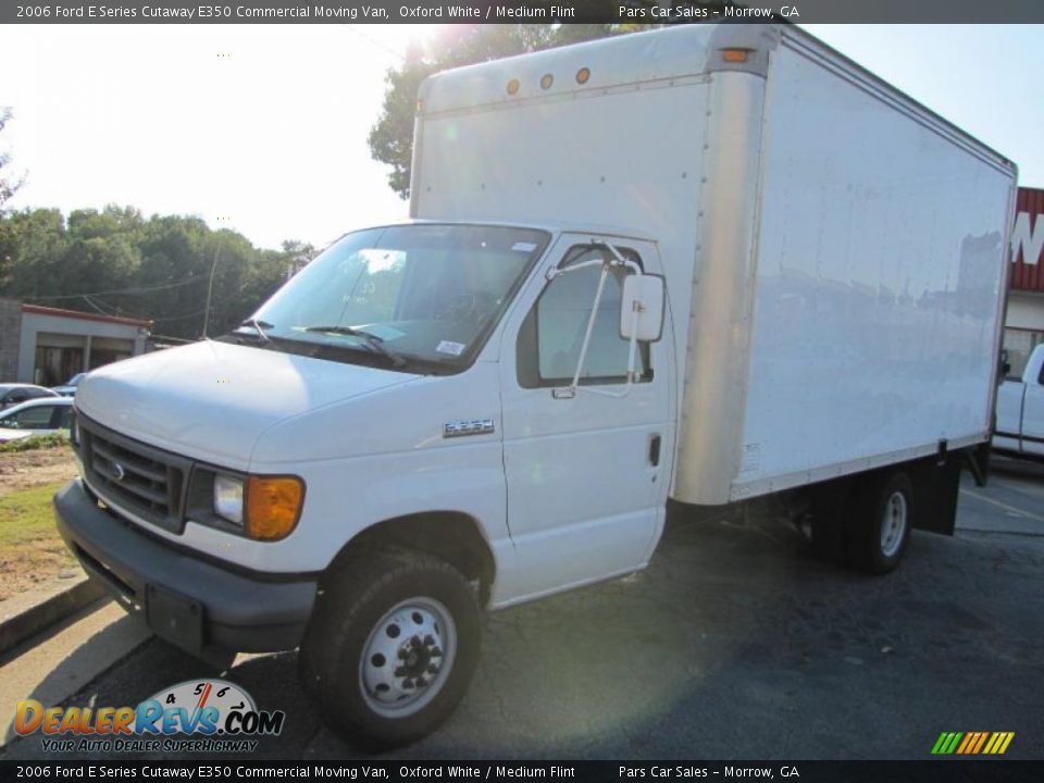 2006 Ford E Series Cutaway E350 Commercial Moving Van Oxford White / Medium Flint Photo #1