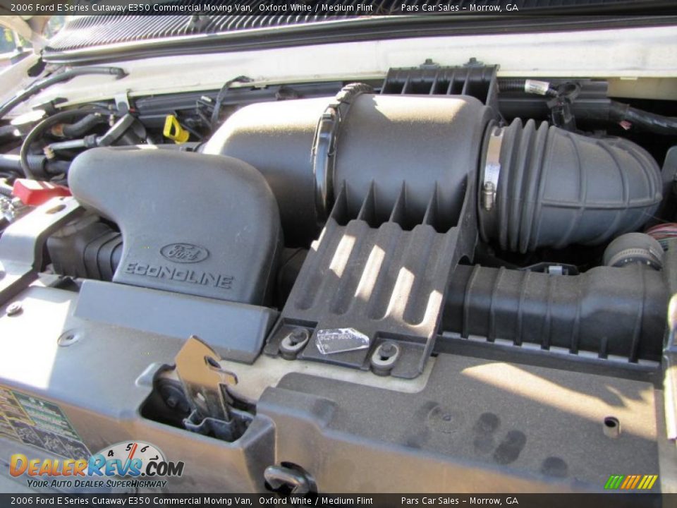 2006 Ford E Series Cutaway E350 Commercial Moving Van 5.4 Liter SOHC 16-Valve Triton V8 Engine Photo #9