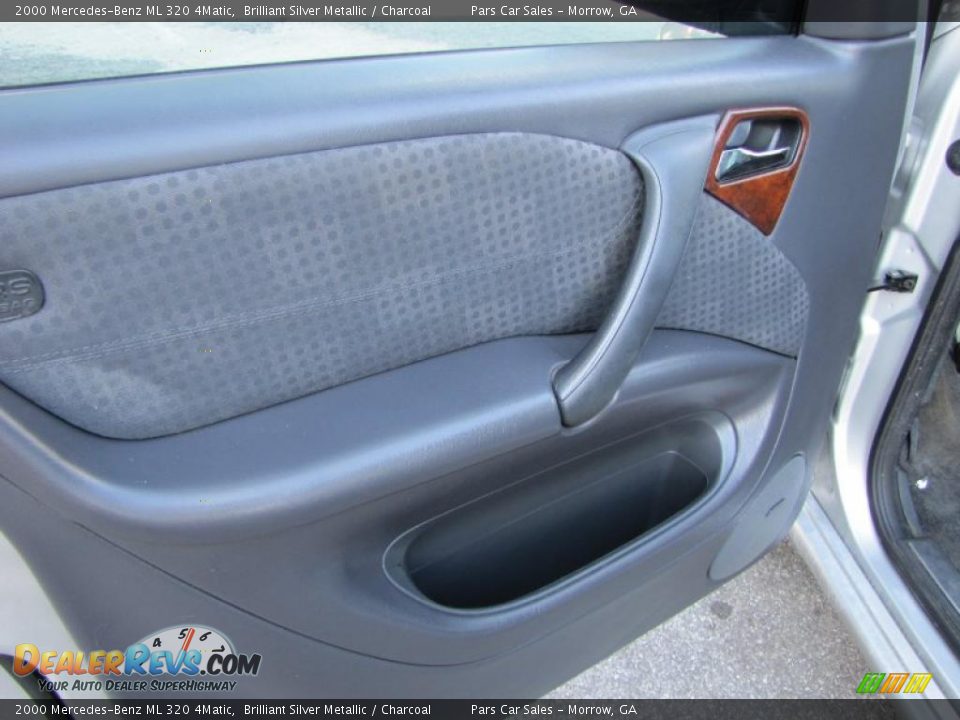 2000 Mercedes-Benz ML 320 4Matic Brilliant Silver Metallic / Charcoal Photo #7