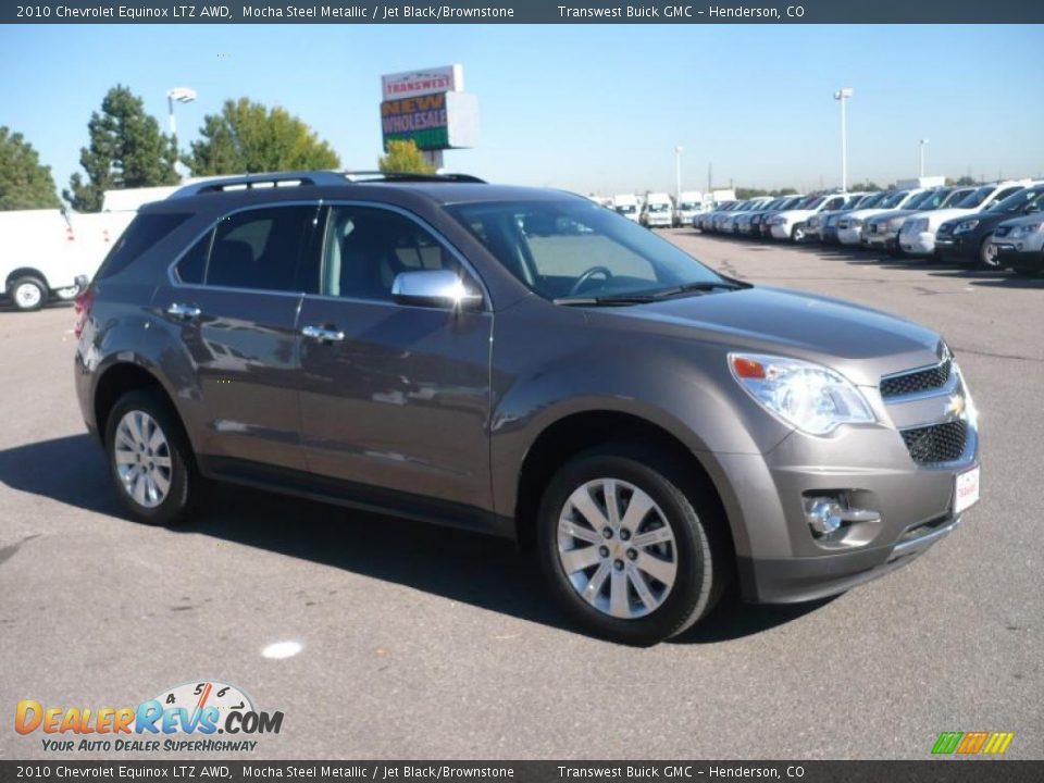 Front 3/4 View of 2010 Chevrolet Equinox LTZ AWD Photo #1