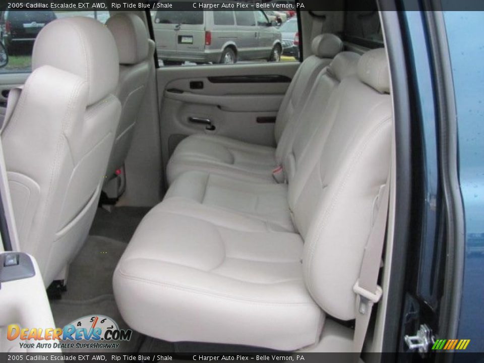 2005 Cadillac Escalade EXT AWD Rip Tide Blue / Shale Photo #22