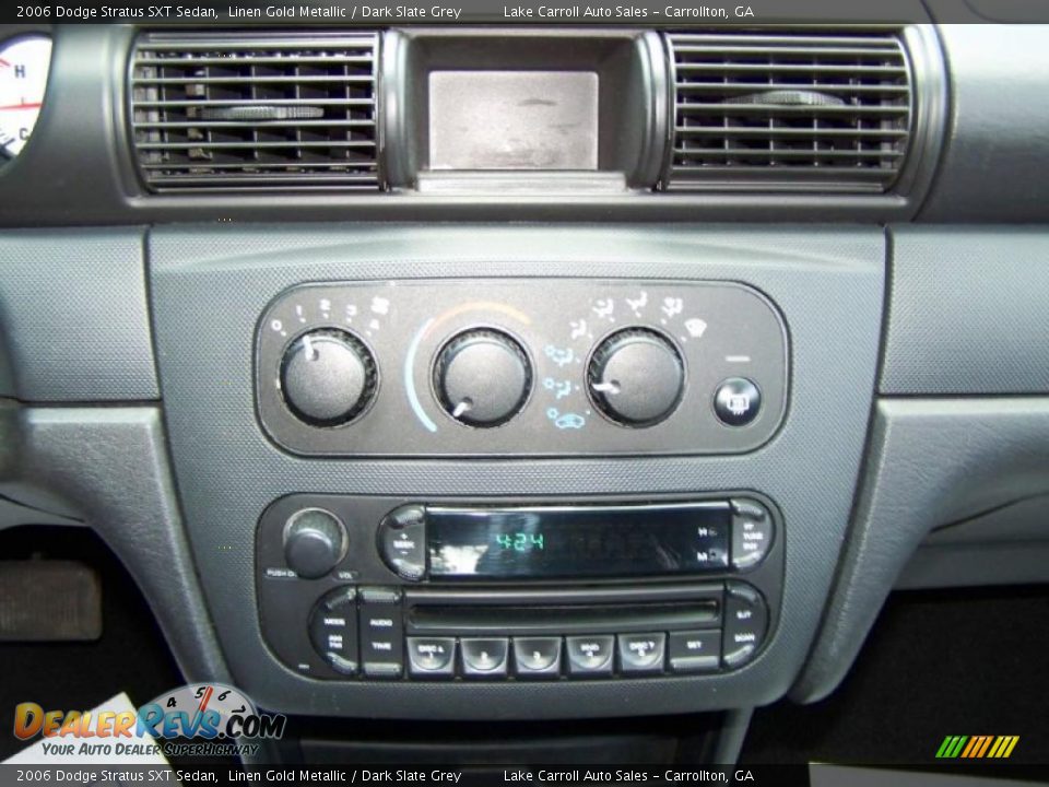 2006 Dodge Stratus SXT Sedan Linen Gold Metallic / Dark Slate Grey Photo #8