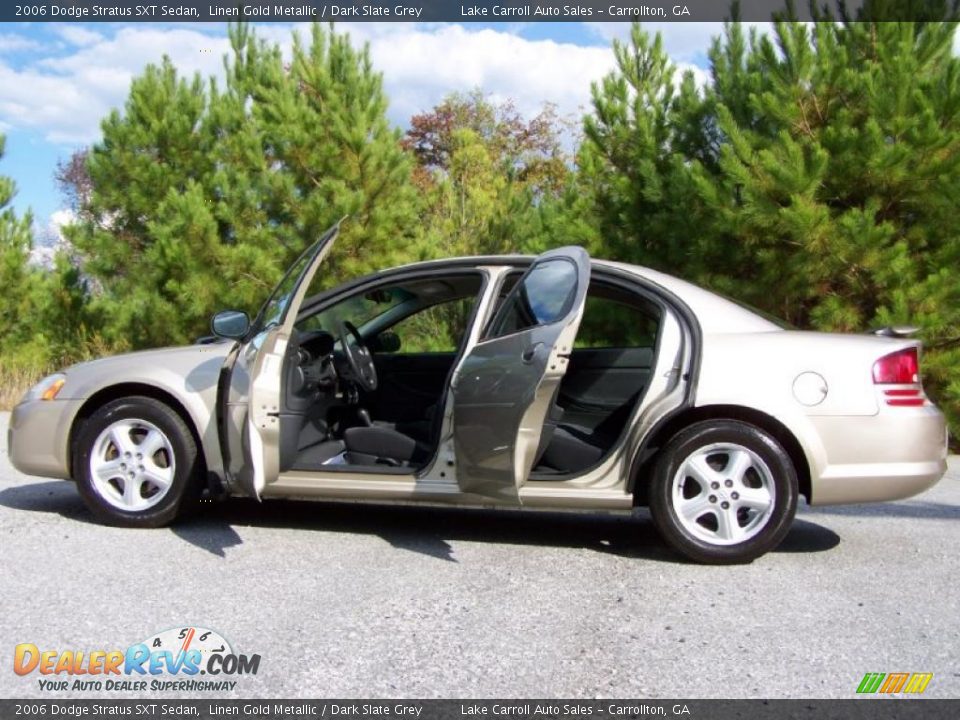 2006 Dodge Stratus SXT Sedan Linen Gold Metallic / Dark Slate Grey Photo #16