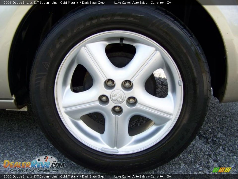 2006 Dodge Stratus SXT Sedan Linen Gold Metallic / Dark Slate Grey Photo #17