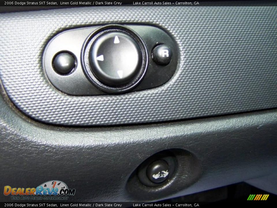 2006 Dodge Stratus SXT Sedan Linen Gold Metallic / Dark Slate Grey Photo #26