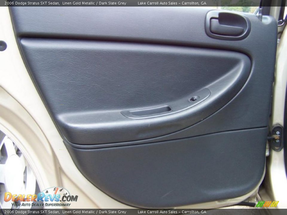 2006 Dodge Stratus SXT Sedan Linen Gold Metallic / Dark Slate Grey Photo #31