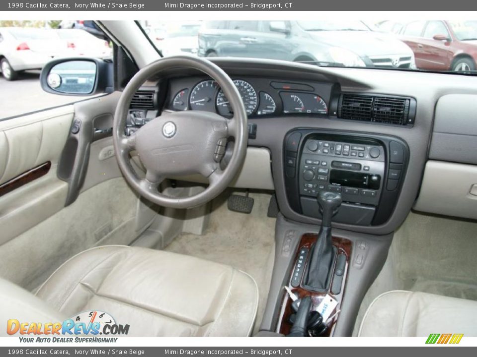 Dashboard of 1998 Cadillac Catera  Photo #12