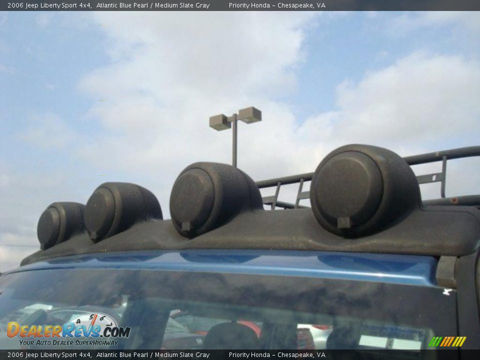 2006 Jeep Liberty Sport 4x4 Atlantic Blue Pearl / Medium Slate Gray Photo #28