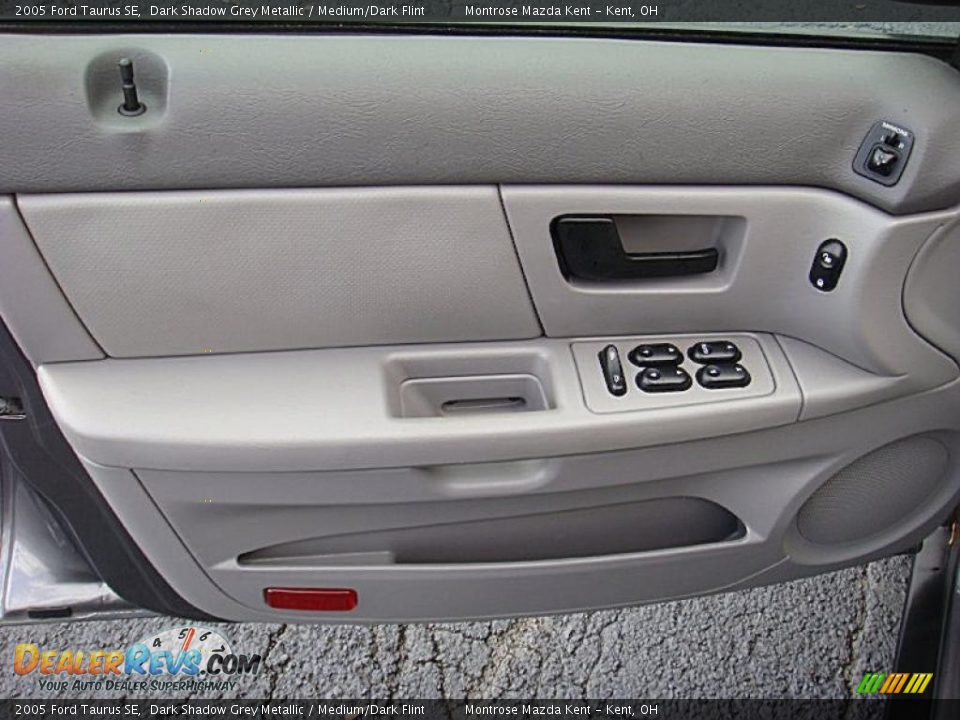 2005 Ford Taurus SE Dark Shadow Grey Metallic / Medium/Dark Flint Photo #16