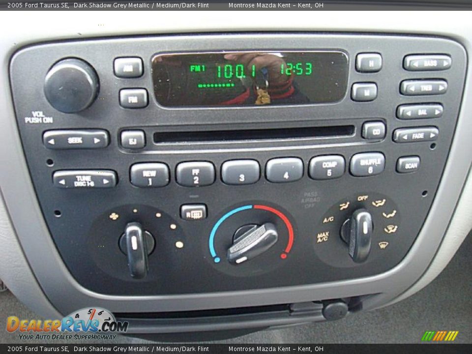 2005 Ford Taurus SE Dark Shadow Grey Metallic / Medium/Dark Flint Photo #17