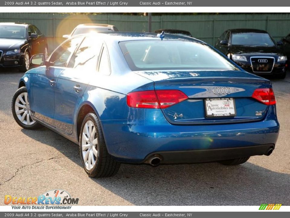 2009 Audi A4 3.2 quattro Sedan Aruba Blue Pearl Effect / Light Grey Photo #10