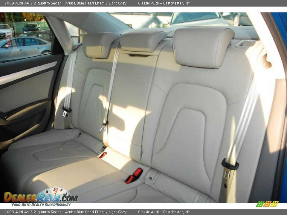 Light Grey Interior - 2009 Audi A4 3.2 quattro Sedan Photo #18