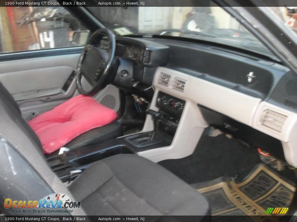 1990 Ford Mustang GT Coupe Black / Black Photo #10