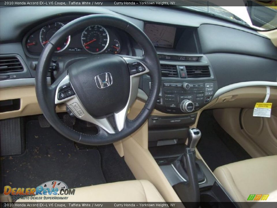 Dashboard of 2010 Honda Accord EX-L V6 Coupe Photo #5