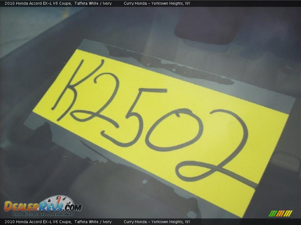 2010 Honda Accord EX-L V6 Coupe Taffeta White / Ivory Photo #27