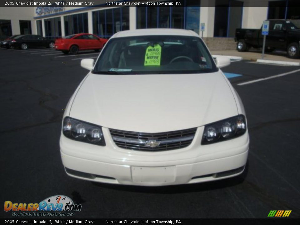 2005 Chevrolet Impala LS White / Medium Gray Photo #11