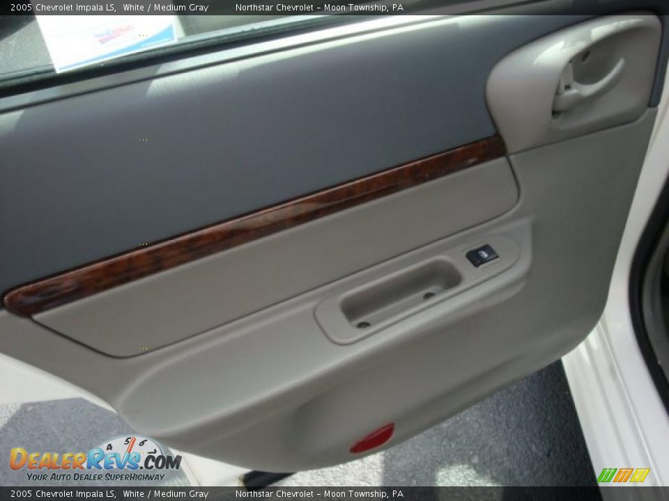 2005 Chevrolet Impala LS White / Medium Gray Photo #14