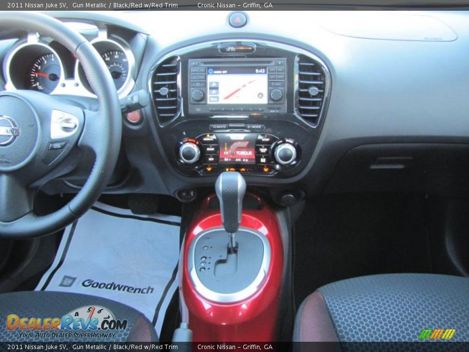 Controls of 2011 Nissan Juke SV Photo #14