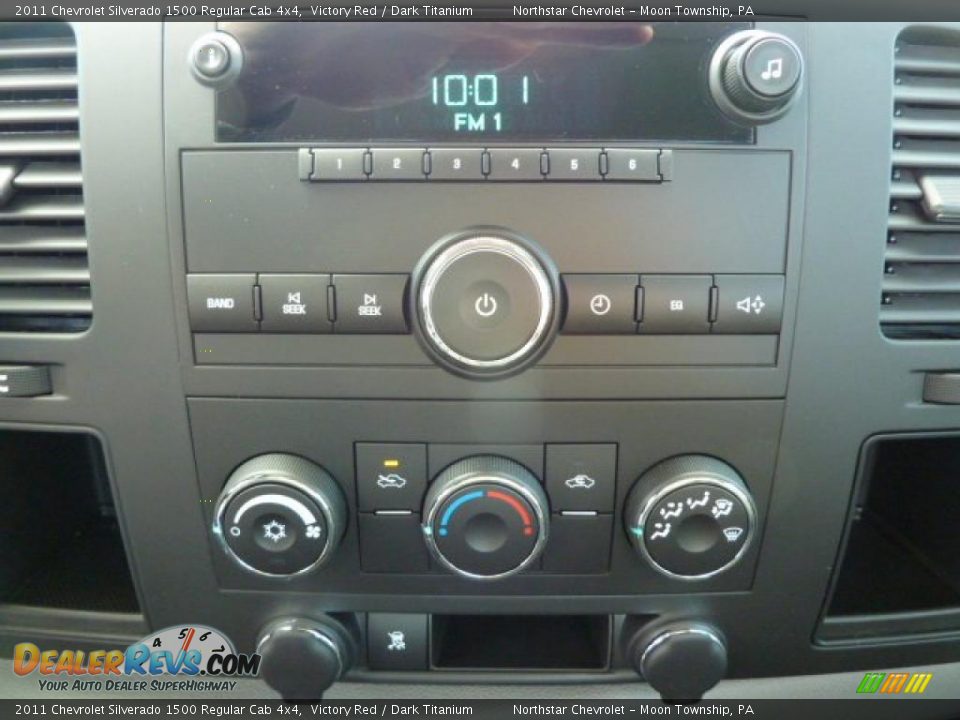 Controls of 2011 Chevrolet Silverado 1500 Regular Cab 4x4 Photo #17